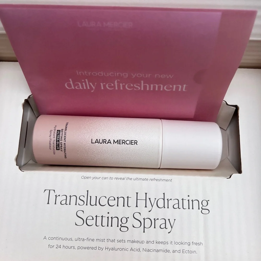 Laura Mercier 24HR Hydrating Setting Spray with Hyaluronic Acid & Niacinamide